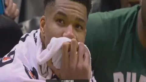 “具俊晔与小S冲突升级，许雅钧揭露大S离世之谜，汪小菲归国引发热议”